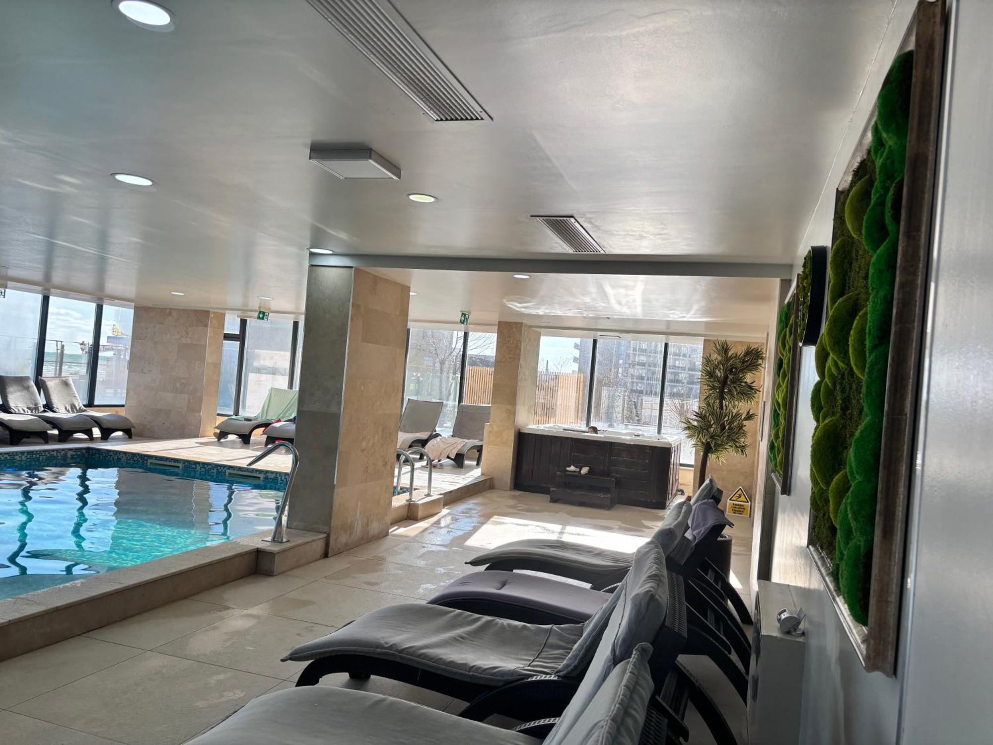 Eka Studio - Pool & Spa Beach Resort Navodari Exterior photo